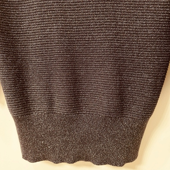 New York & Company Black w/ Silver Metallic V-Neck 3/4 Sleeve Knit Top Sz. Small - Picture 4 of 9